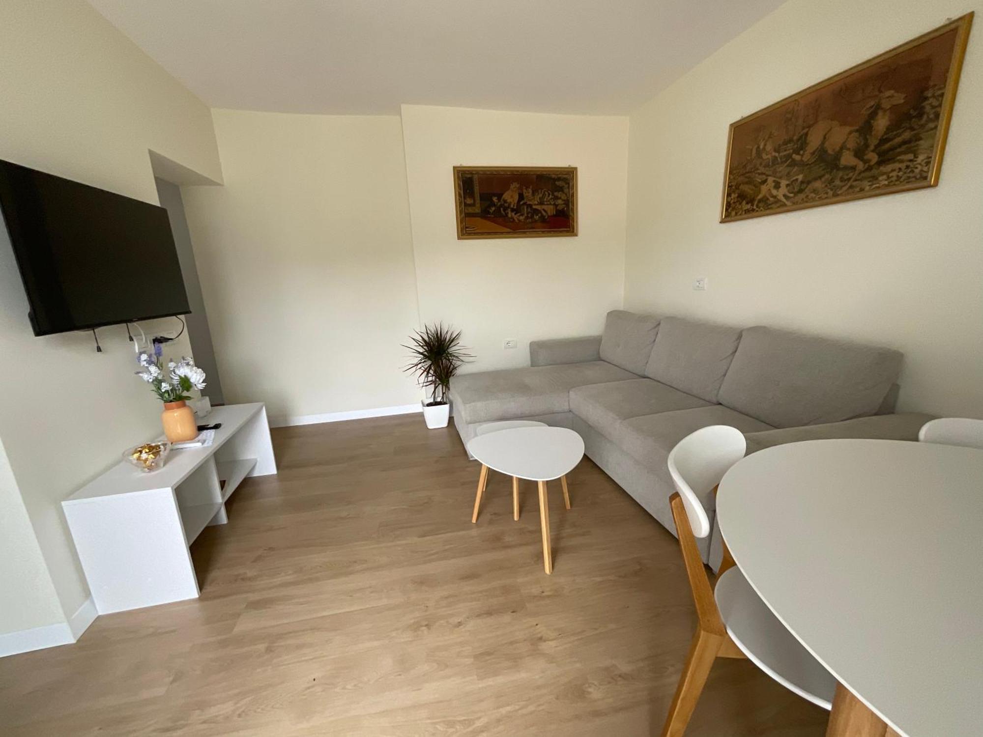 Spring Apartment In Permet Exterior photo